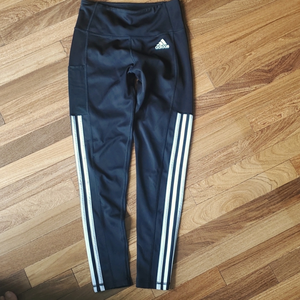 Like New adidas women's Aeroready leggings